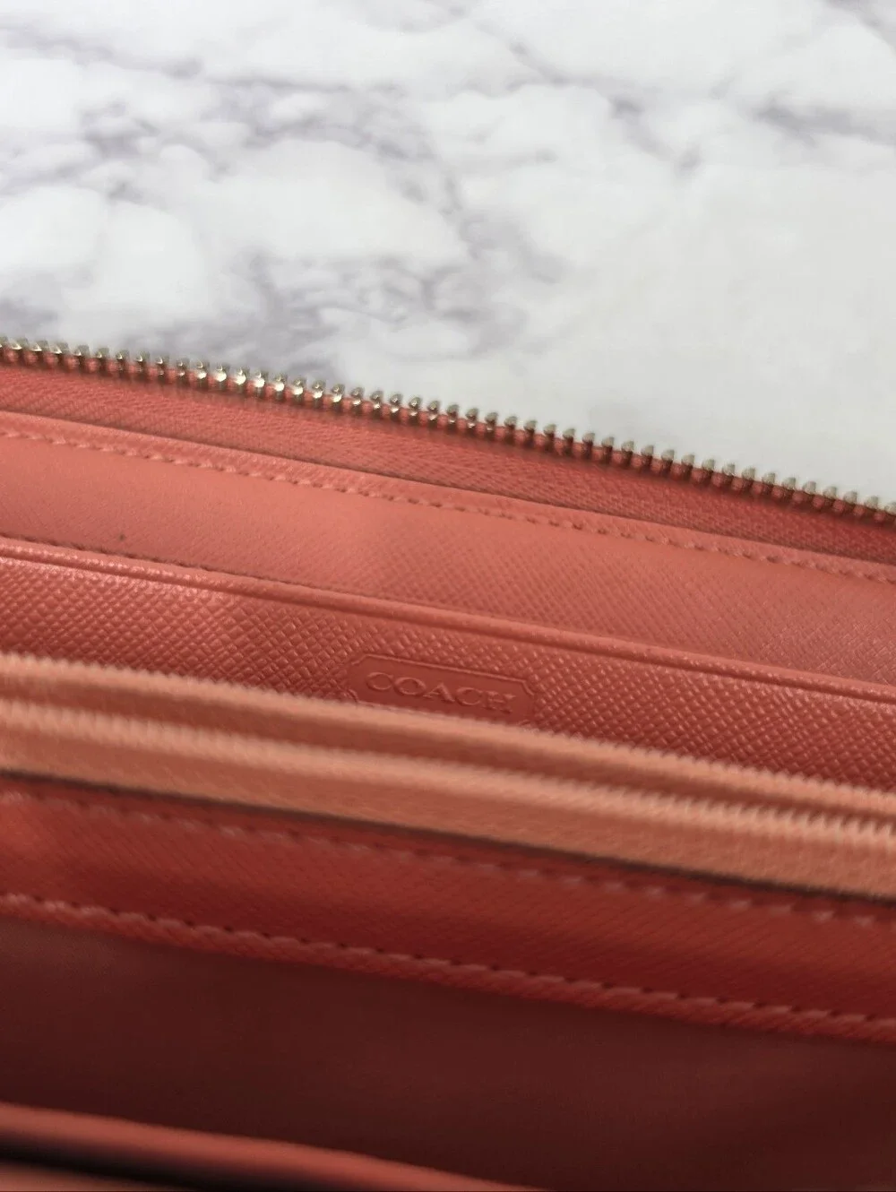 Coach Peyton Pastel Rainbow Stripe Accordion Zip Zippy Long Wallet SEE NOTES Y2K